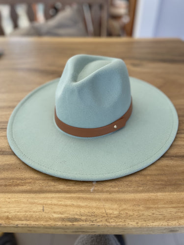 Western hat with band