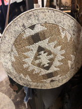 ROUND HIDE BAG