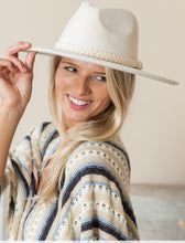 COYOTE PASS WIDE BRIM HAT