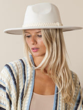 COYOTE PASS WIDE BRIM HAT